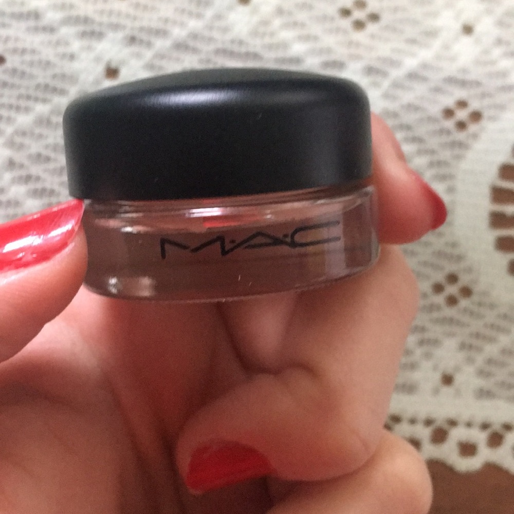 MAC Prolong PaintPot in Painterly